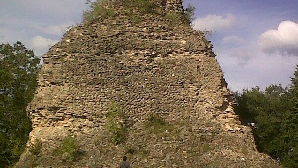 La pyramide de Couhard